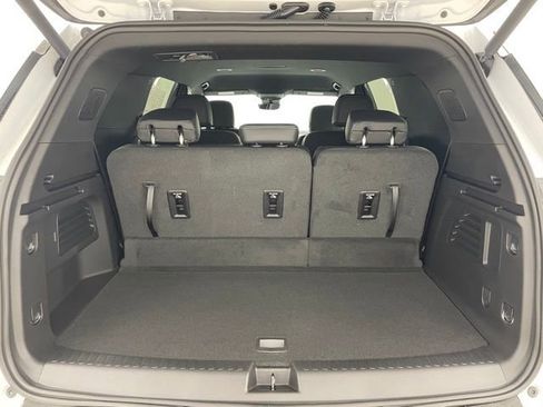 New 2026 Chevrolet Traverse LT image 12