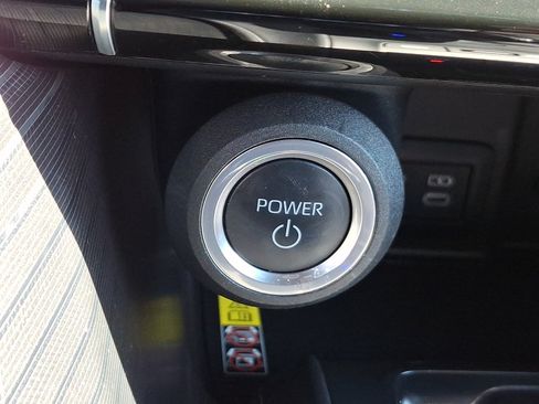 Used 2024 Toyota Venza Nightshade AWD/4WD image 23