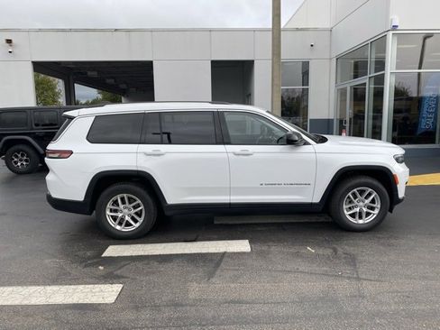 Used 2023 Jeep Grand Cherokee L Laredo image 9