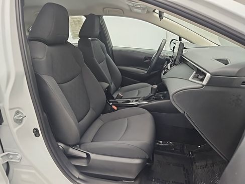 Used 2022 Toyota Corolla LE image 38