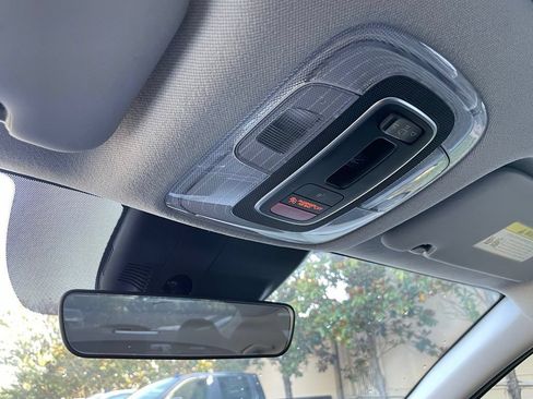 Used 2025 Hyundai Elantra SEL FWD image 21
