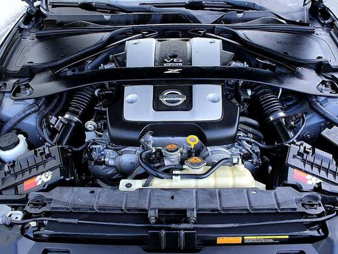 Used 2014 Nissan 370Z Coupe image 20