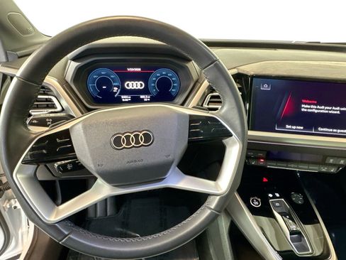 Used 2025 Audi Q4 e-tron Premium Plus image 11