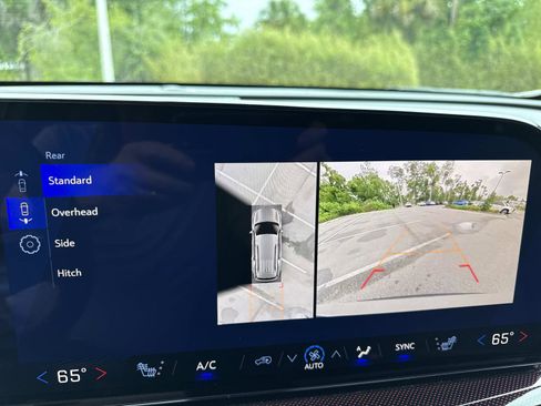 New 2026 Chevrolet Traverse Z71 w/ Enhanced Driving Package AWD/4WD image 27