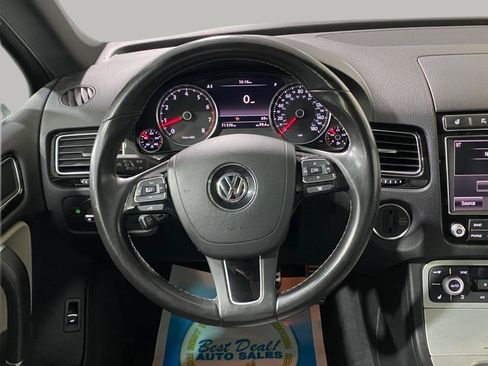 Used 2017 Volkswagen Touareg Wolfsburg Edition AWD/4WD image 14