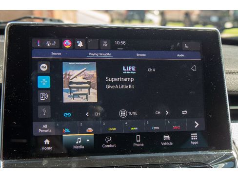 Used 2022 Jeep Compass Latitude w/ Sun and Sound Group AWD/4WD image 25