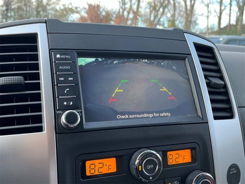 Used 2021 Nissan Frontier SV w/ Midnight Edition Floor Mats image 28