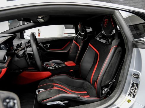Used 2023 Lamborghini Huracan Tecnica RWD image 35