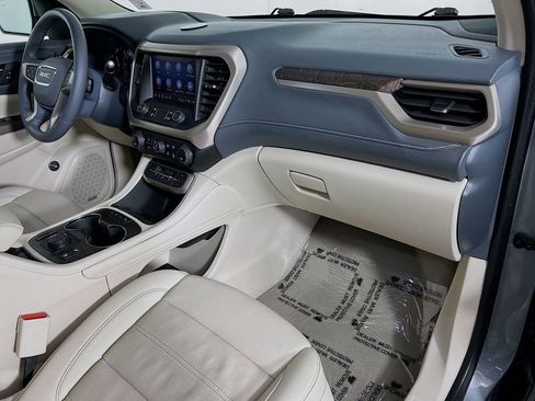 Used 2023 GMC Acadia Denali image 30