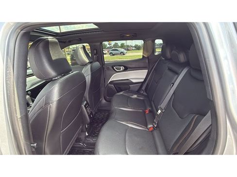 Used 2023 Jeep Compass Limited w/ Elite Group AWD/4WD image 38