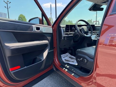 Used 2025 Hyundai Santa Fe Limited image 14