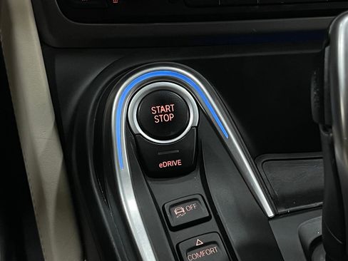 Used 2015 BMW i8 AWD/4WD image 19