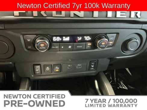 Used 2025 Nissan Frontier SV w/ SV Convenience Package RWD image 10