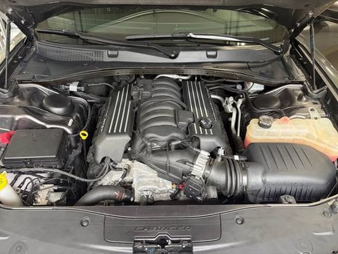 Used 2022 Dodge Charger Scat Pack RWD image 4
