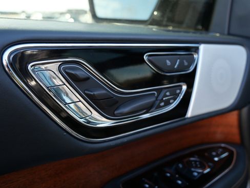 Used 2022 Lincoln Navigator Black Label image 24