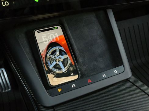 Used 2023 Tesla Model X Plaid image 33