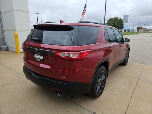 Used 2021 Chevrolet Traverse RS image 7