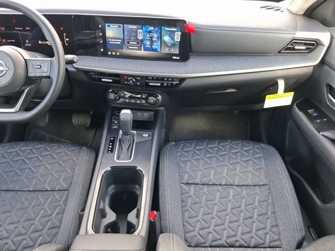 New 2026 Nissan Kicks SV w/ Cold Weather Package FWD image 4