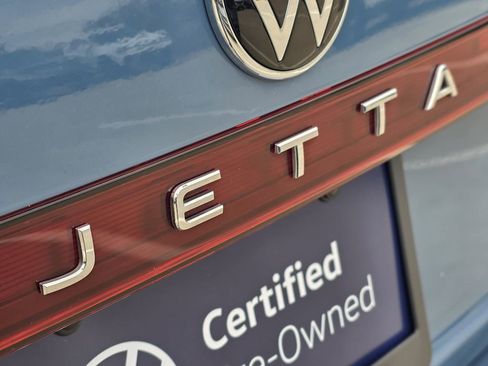 Used 2025 Volkswagen Jetta S image 7