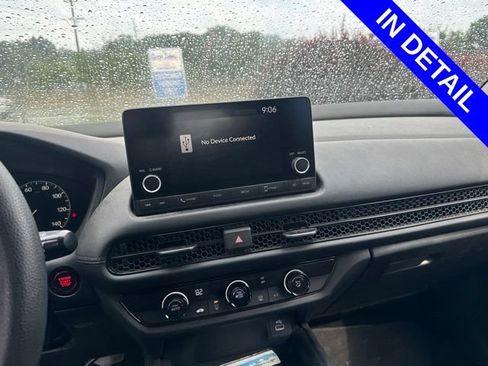 Certified 2025 Honda HR-V LX image 8