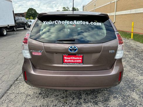 Used 2015 Toyota Prius V Three image 4