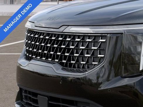 New 2025 Kia Carnival SX image 12