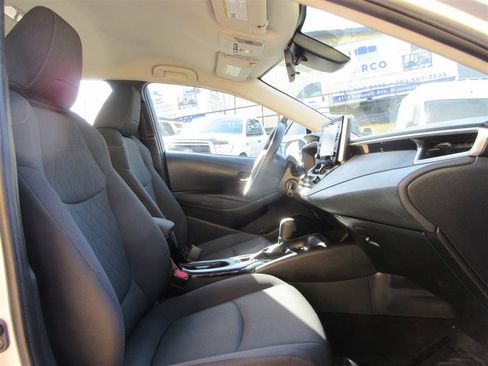Used 2021 Toyota Corolla LE FWD image 24