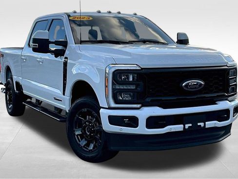 Used 2023 Ford F250 Lariat w/ Lariat Ultimate Package image 3