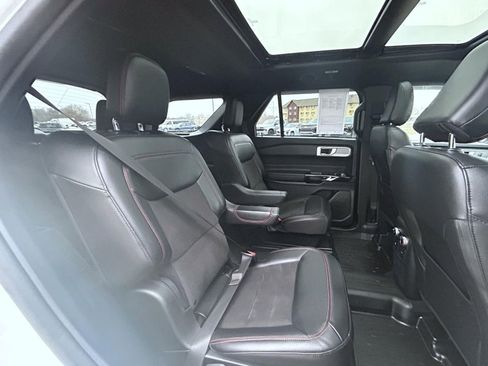 Used 2023 Ford Explorer ST-Line w/ Class IV Trailer Tow Package image 19