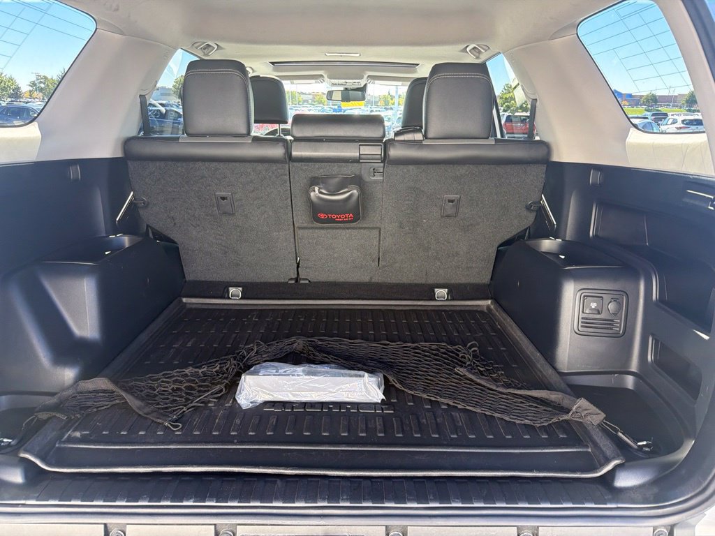Used 2023 Toyota 4Runner SR5 Premium w/ Moonroof Package AWD/4WD image 28