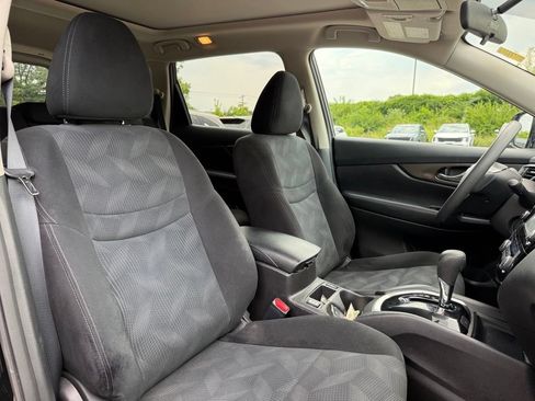 Used 2015 Nissan Rogue SV w/ SV Premium Package AWD/4WD image 22