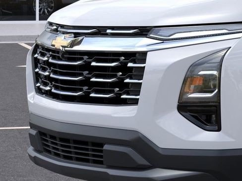 New 2026 Chevrolet Equinox LT w/ Safety and Technology Package FWD image 13