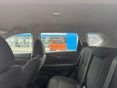 Used 2020 Nissan Rogue S AWD/4WD image 9