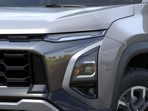 New 2026 Chevrolet Equinox ACTIV AWD/4WD image 10