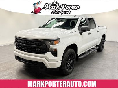 New 2026 Chevrolet Silverado 1500 Custom w/ Turbomax Blackout Package