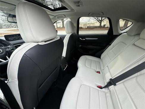 New 2025 MAZDA CX-5 AWD 2.5 S w/ Preferred Package image 24