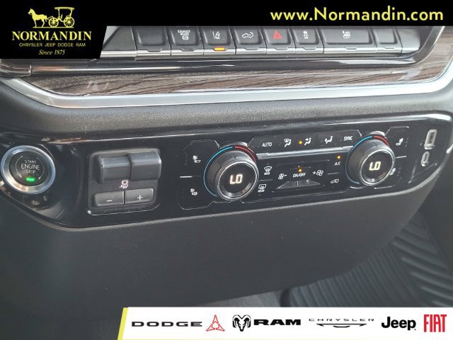 Used 2025 Chevrolet Silverado 2500 LT w/ Convenience Package AWD/4WD image 11