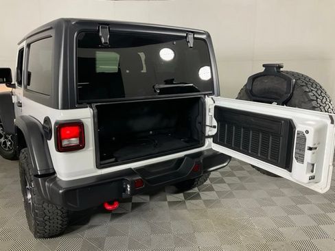 Used 2022 Jeep Wrangler Rubicon AWD/4WD image 29