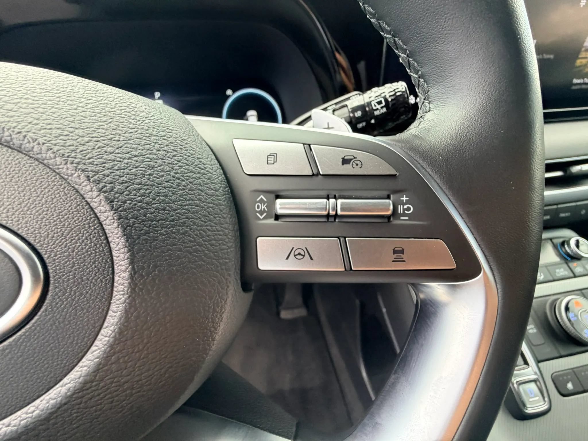 Used 2023 Hyundai Palisade SEL AWD/4WD image 15