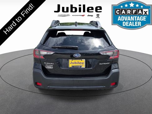 Used 2023 Subaru Outback Premium AWD/4WD image 3