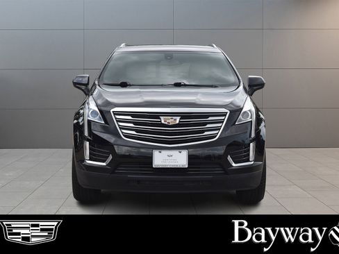 Used 2019 Cadillac XT5 FWD image 2