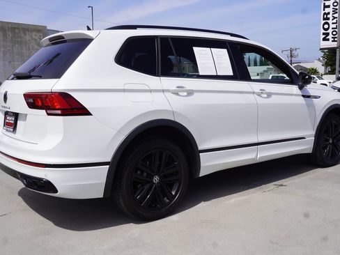 Used 2022 Volkswagen Tiguan SE R-Line FWD image 7