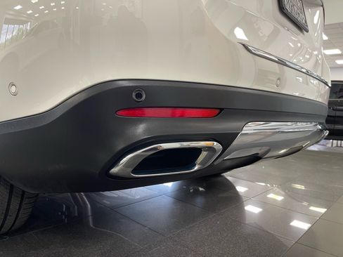Used 2022 Mercedes-Benz GLE 350 w/ Premium Package image 16