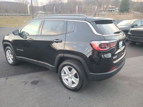 Used 2022 Jeep Compass Latitude w/ Convenience Group image 3