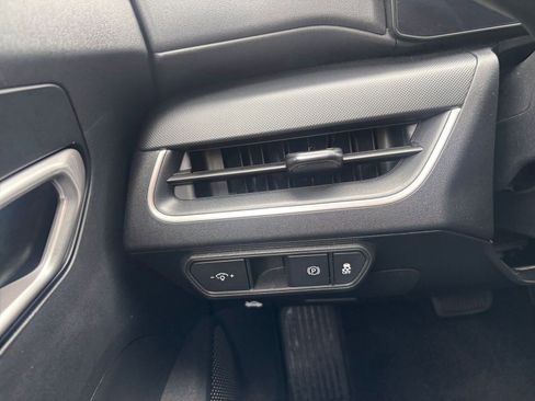 Used 2025 Kia K4 FWD image 29