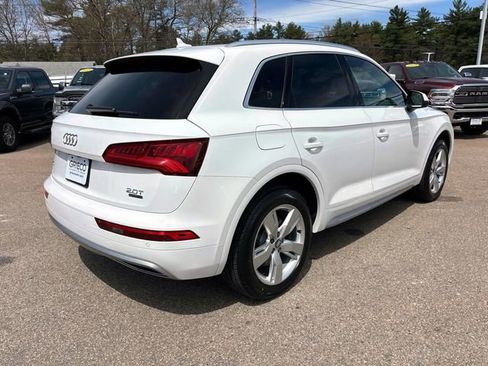 Used 2018 Audi Q5 2.0T Premium Plus w/ Premium Plus Package AWD/4WD image 3
