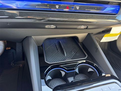 Certified 2025 BMW i5 xDrive40 w/ Premium Package image 14