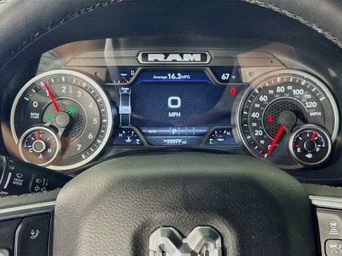 Used 2025 RAM 1500 Big Horn AWD/4WD image 16