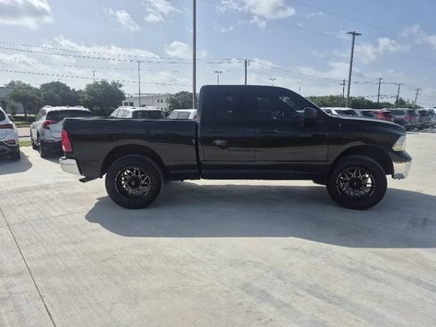 Used 2019 RAM 1500 Classic Tradesman AWD/4WD image 5