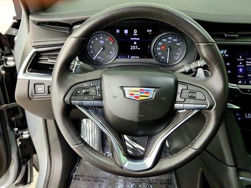 Used 2024 Cadillac XT6 Sport w/ Technology Package AWD/4WD image 14